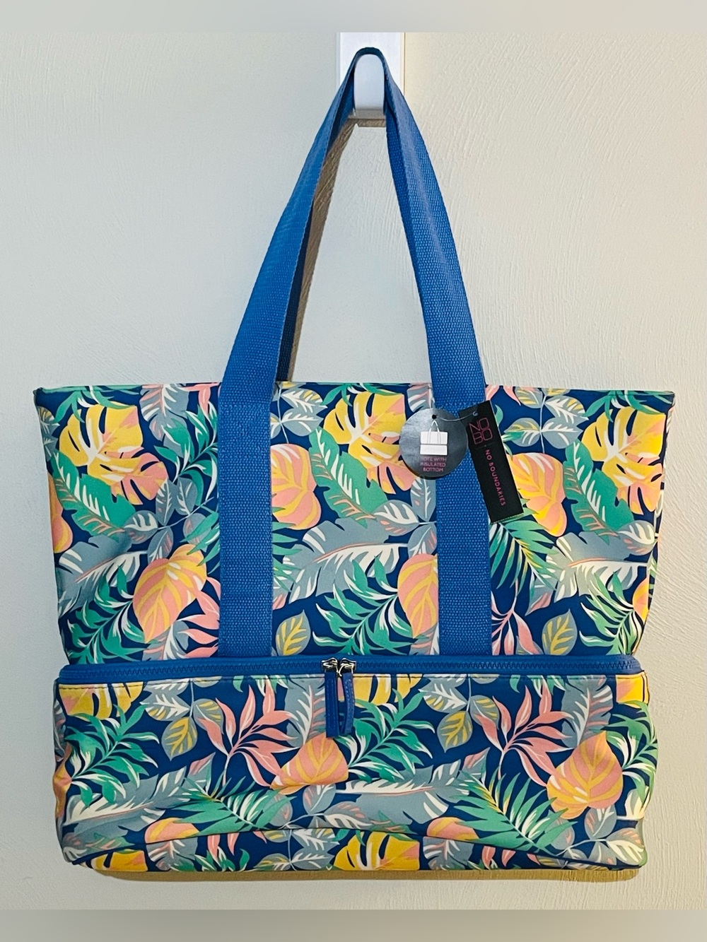No Boundaries Beach Elevated Zip Bottom Insulated Cooler Tote Bag Blue Tropical